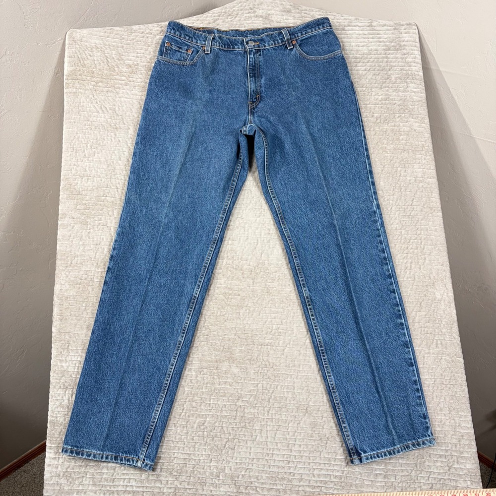 Levis 555 Guys Fit Jeans 16 Reg L Medium Wash Blue Low Rise Straight Leg USA